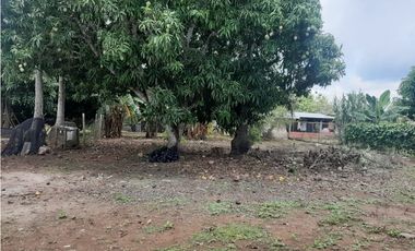 SE VENDE CASA LOS HATILLOS DE PESÉ