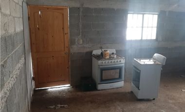 SE VENDE CASA LOS HATILLOS DE PESÉ