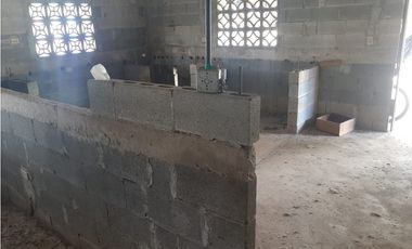 SE VENDE CASA LOS HATILLOS DE PESÉ