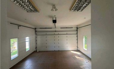 SE VENDE O SE ALQUILA VILLA DE 3 REC.EN TUCAN COUNTRY CLUB(TRY3C)