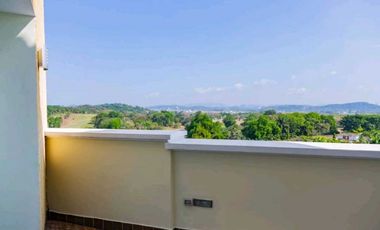 SE VENDE LUJOSO APARTAMENTO DE 4 REC.EN TUCAN COUNTRY CLUB(TC4L)