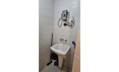 SE ALQUILA MODERNO APARTAMENTO DE 2 REC.EN COCOLI