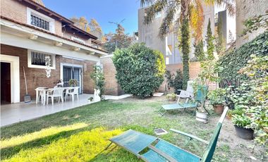 VENTA CASA 4 DORMITORIOS C/PILETA B° LAS ROSAS CORDOBA