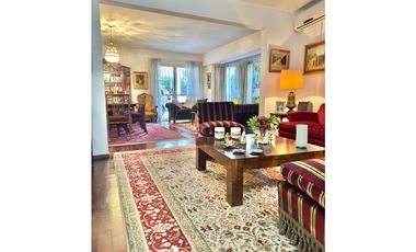 VENTA CASA 4 DORMITORIOS C/PILETA B° LAS ROSAS CORDOBA