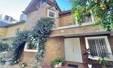 VENTA CASA 4 DORMITORIOS C/PILETA B° LAS ROSAS CORDOBA