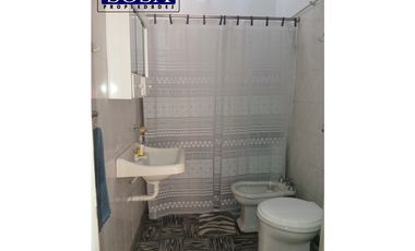 CASA QUINTA en G. Catan, Calle Libres Nº 652