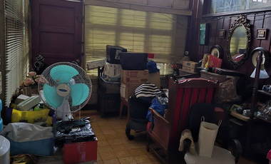 3BR House and Lot With parking FOR SALE in Brgy. Palanan Makati City