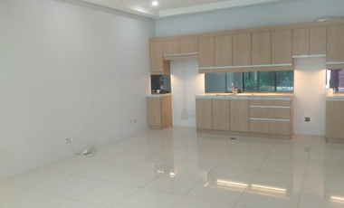 4-Level 3BR Townhouse with 2 Parking Slots FOR SALE in Dover Hill, San Juan