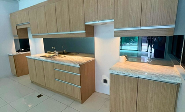 4-Level 3BR Townhouse with 2 Parking Slots FOR SALE in Dover Hill, San Juan