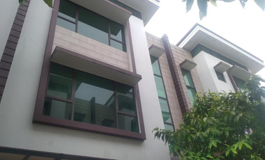 4-Level 3BR Townhouse with 2 Parking Slots FOR SALE in Dover Hill, San Juan