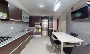 VENTA DEPTO 4 AMB CON COCHERA AVELLANEDA CENTRO