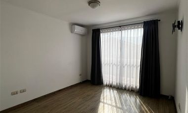 Casa en Arriendo en MAP - Se Arrienda Bella casa 5h,3B, dentro de condominio en Huechuraba