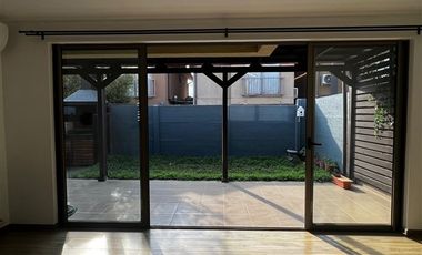 Casa en Arriendo en MAP - Se Arrienda Bella casa 5h,3B, dentro de condominio en Huechuraba