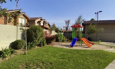Casa en Arriendo en MAP - Se Arrienda Bella casa 5h,3B, dentro de condominio en Huechuraba