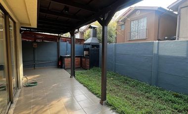 Casa en Arriendo en MAP - Se Arrienda Bella casa 5h,3B, dentro de condominio en Huechuraba