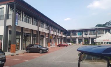 Plaza comercial, Costa Brisa km 19.5 Via La Costa. Y.Def