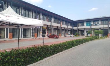 Plaza comercial, Costa Brisa km 19.5 Via La Costa. Y.Def