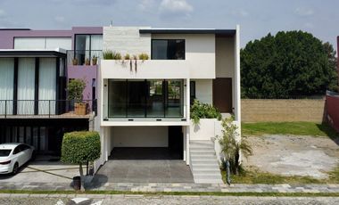 VENDO CASA EN ZAVALETA