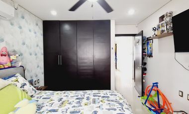 Casa en Venta en Lomas del Mar | Amplio Jardín