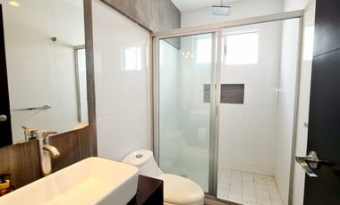 Casa en Venta en Lomas del Mar | Amplio Jardín