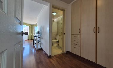 Se vende depto en AV. Brasil de 3D+2B+2Est y 1 Bod + 1D y 1B de servicio a  8.500 UF