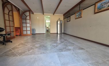 Se vende depto en AV. Brasil de 3D+2B+2Est y 1 Bod + 1D y 1B de servicio a  8.500 UF