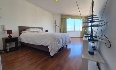 Se vende depto en AV. Brasil de 3D+2B+2Est y 1 Bod + 1D y 1B de servicio a  8.500 UF