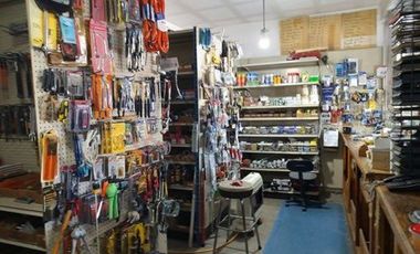 Local por la Cuesta. Juárez Chih.