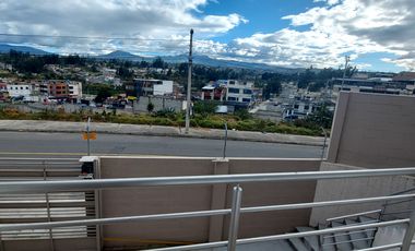 CASA EN VENTA HUACHI LA JOYA CONJUNTO PREMIUM 4