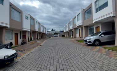 CASA EN VENTA HUACHI LA JOYA CONJUNTO PREMIUM 4