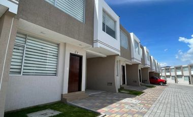 CASA EN VENTA HUACHI LA JOYA CONJUNTO PREMIUM 4