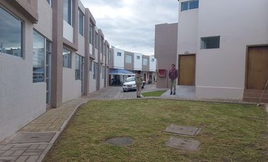 CASA EN VENTA HUACHI LA JOYA CONJUNTO PREMIUM 4
