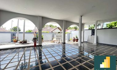 Pool villa for sale and rent 3 Bedrooms Bathrooms in East Pattaya