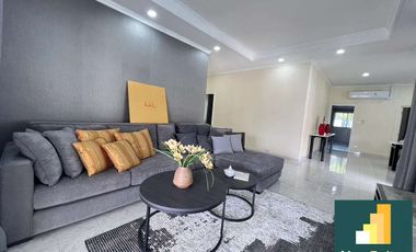 Pool villa for sale and rent 3 Bedrooms Bathrooms in East Pattaya