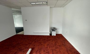 ARRIENDO Oficina en Primer Piso de 270,30 m2, Ciudad Empresarial de Huechuraba