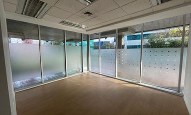 ARRIENDO Oficina en Primer Piso de 270,30 m2, Ciudad Empresarial de Huechuraba