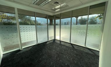 ARRIENDO Oficina en Primer Piso de 270,30 m2, Ciudad Empresarial de Huechuraba