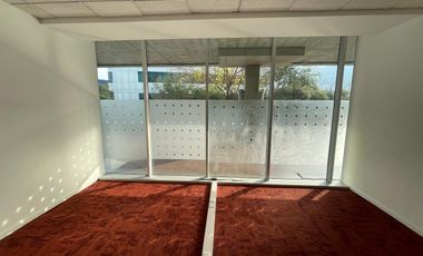 ARRIENDO Oficina en Primer Piso de 270,30 m2, Ciudad Empresarial de Huechuraba