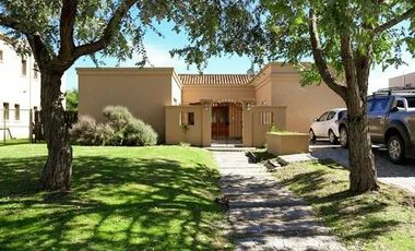 Venta Casa Al Rio en San Marco Villanueva Tigre MF