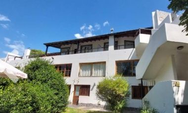 Casa en venta - 3 Dormitorios 3 Baños - Villa Gesell