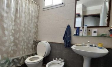 Casa en venta - 3 Dormitorios 3 Baños - Villa Gesell