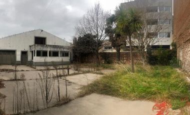 Venta Galpón sobre Calle 9 entre 16 y Gonzalez Chavez, Balcarce