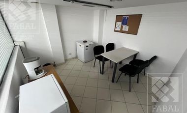 Local alquiler centro, 360 m2 en dos plantas, con salón comercial, oficinas y 4 baños