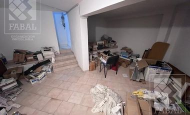 Local alquiler centro, 360 m2 en dos plantas, con salón comercial, oficinas y 4 baños