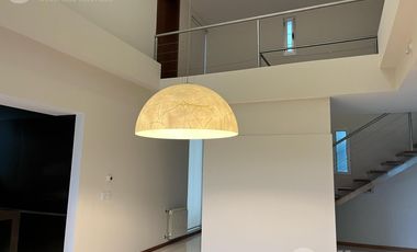 Hermosa Casa de Alta Categoría en 4 Hojas - 4 Dormitorios y Pileta