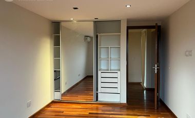 Hermosa Casa de Alta Categoría en 4 Hojas - 4 Dormitorios y Pileta