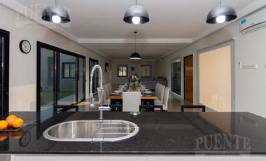 Casa - Estancia Villa Maria - Venta con Renta