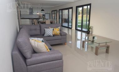 Casa - Estancia Villa Maria - Venta con Renta