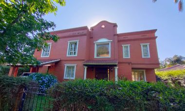 Importante casa de 3 dormitorios, barrio privado Casco Viejo, Yerba Buena