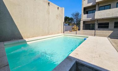 Venta departamento de 1 dormitorio con balcón en el barrio Echesortu